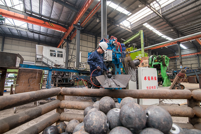 黑河网架配件-螺栓球加工车间